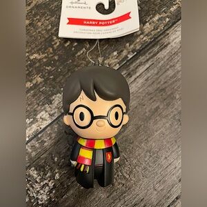 Hallmark Harry Potter Christmas Ornament GRYFFINDOR & WBEI